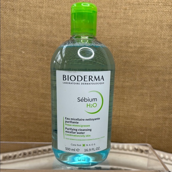 Bioderma Sébium H2O Purifying Cleansing Micellar Water - Picture 2 of 6